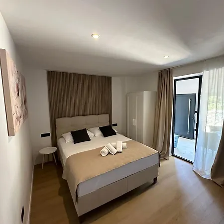 Apartment Plavi Val